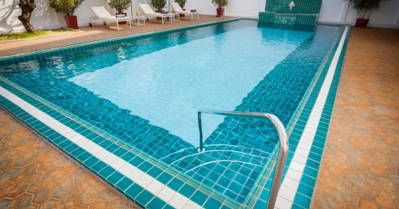Swimming Pool Le Charme Vientiane Hotel