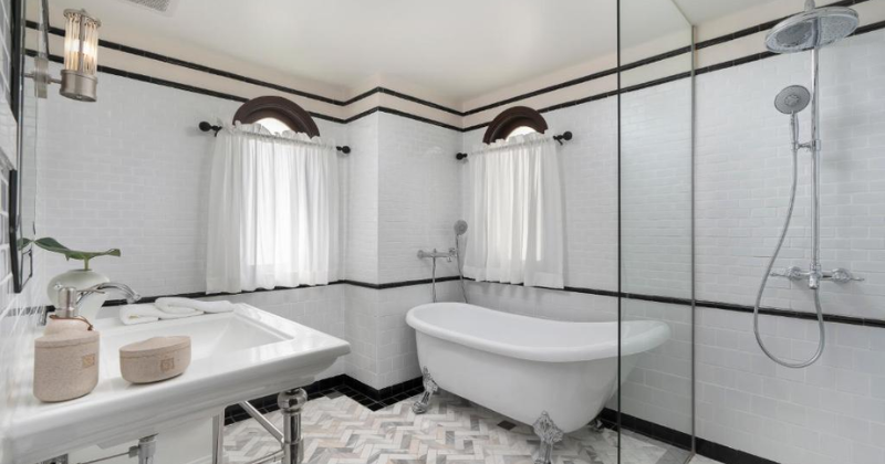 Bathroom Souphattra Heritage Vientiane
